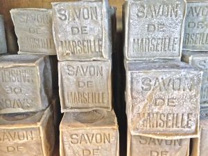 marseillefaitmaison-fait maison-marseille-savon de marseille- savonnerie-savon-traditionnel-savoir faire-artisanat-chaudron-savonnerie du sérail